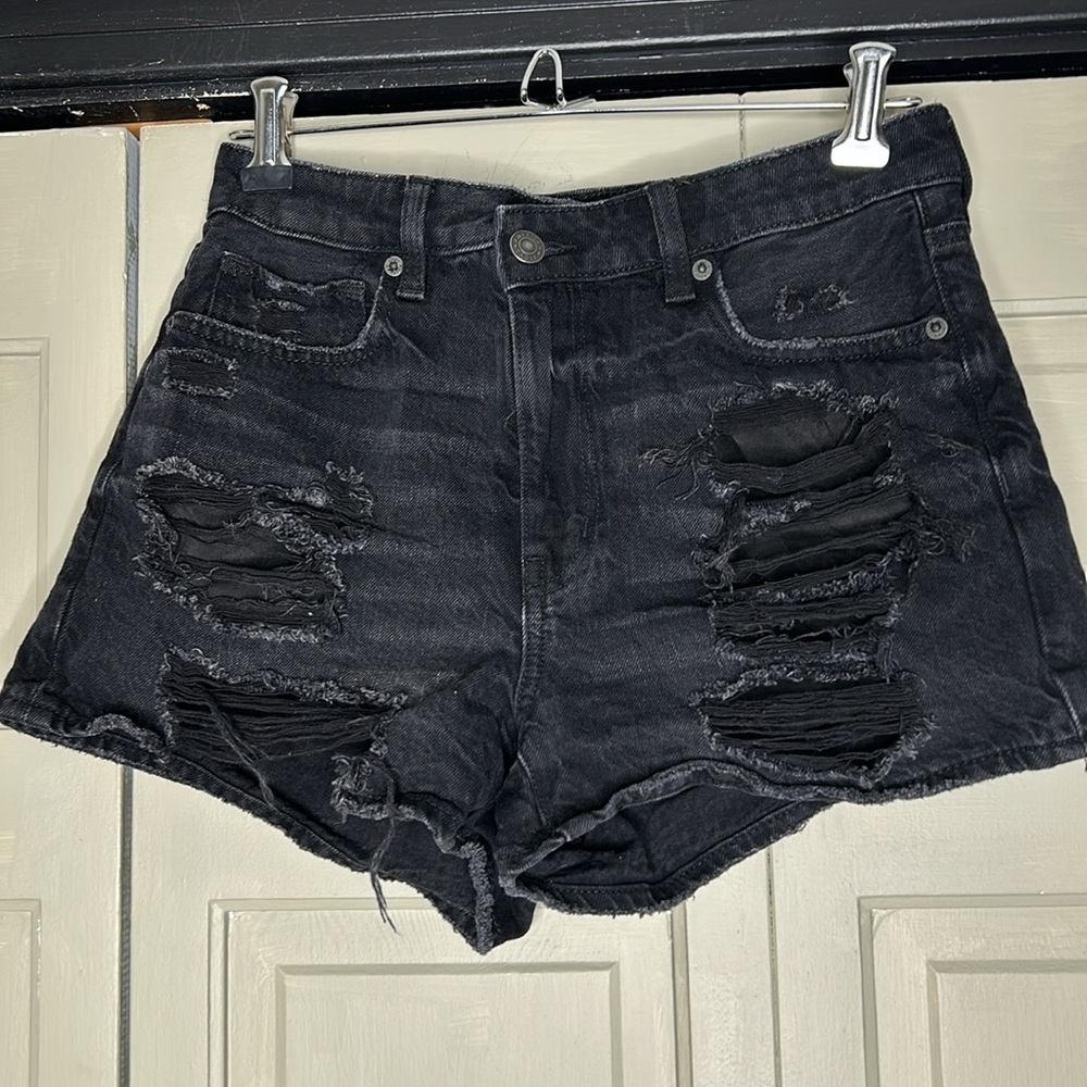 AE Black distressed denim shorts size 2
